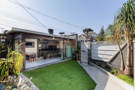 3_photo/94dce535c7.2fa4e174da1a21cd-ATLAS-41f13c5b-28b5-4cad-afe9-7ee4f32768af.jpg de casa à venda com 4 quartos, 221m² em Jardim das Américas, Curitiba