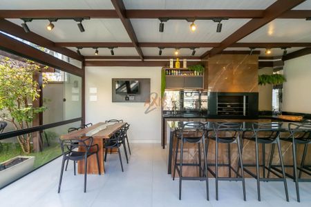 17_photo/94dce535c7.2fa4e174da1a21cd-ATLAS-ef7ab7ca-2ef9-4d47-9b53-7c5fb88a3b8f.jpg de casa à venda com 4 quartos, 221m² em Jardim das Américas, Curitiba