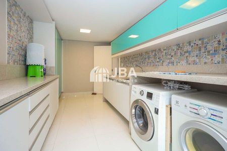 38_photo/94dce535d1.badfd497b63a3b5d-ATLAS-e34472b3-f3f3-446c-9980-8bd45ce5c0f3.jpg de casa à venda com 5 quartos, 780m² em Jardim das Américas, Curitiba