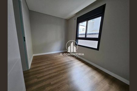 7_photo/94dce53629.5386c7d03b848bcc-ATLAS-3054a0cc-a290-4e0a-9f1a-9b5c85f77f52.jpg de casa à venda com 3 quartos, 181m² em Jardim das Américas, Curitiba