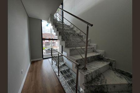 4_photo/94dce53629.fbcd7a2e7ac63d93-ATLAS-0e6bd415-651b-49b6-9e2b-bfa95eef15ad.jpg de casa à venda com 3 quartos, 137m² em Jardim das Américas, Curitiba