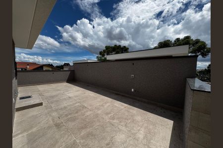 2_photo/94dce53629.fbcd7a2e7ac63d93-ATLAS-6aeff128-e9b2-41c9-80ff-74f130e38c6c.jpg de casa à venda com 3 quartos, 137m² em Jardim das Américas, Curitiba