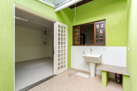 2_photo/94dce53643.3c20d05746a6d1b7-ATLAS-0525064f-e288-4e75-b2aa-c2a9006d796a.jpg de casa à venda com 4 quartos, 170m² em Jardim das Américas, Curitiba