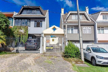 5_photo/94dce53643.3c20d05746a6d1b7-ATLAS-1ba59476-e8a2-4c11-a21e-400377a9af33.jpg de casa à venda com 4 quartos, 170m² em Jardim das Américas, Curitiba