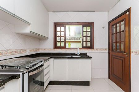 12_photo/94dce53643.3c20d05746a6d1b7-ATLAS-2e5e6fa0-0478-4ad0-9ef3-77ee9e08516f.jpg de casa à venda com 4 quartos, 170m² em Jardim das Américas, Curitiba