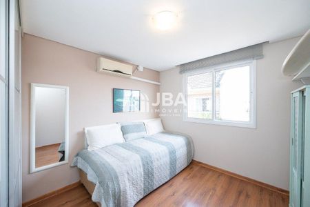 6_photo/94dce5368d.c73b78bac5a2f3b6-ATLAS-bb2cb377-f2ce-43f9-a5bb-be3f6fb944c9.jpg de casa à venda com 0 quarto, 240m² em Jardim das Américas, Curitiba