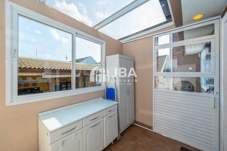 5_photo/94dce5368d.c73b78bac5a2f3b6-ATLAS-c0610d14-6c0c-4ca4-90ce-968d32f44d3f.jpg de casa à venda com 0 quarto, 240m² em Jardim das Américas, Curitiba