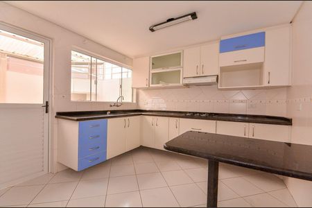 7_photo/94dce5368f.688fb8ab3652c141-ATLAS-3e57e3eb-b673-41eb-be12-faadca58b236.jpg de casa para alugar com 3 quartos, 232m² em Jardim das Américas, Curitiba