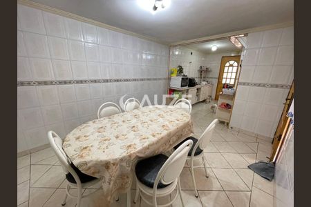 14_photo/94dce536af.4447a3bccb09b46a-ATLAS-79bb082f-67ad-4c99-a942-dc610baeb36a.jpg de casa à venda com 4 quartos, 200m² em Jardim das Américas, Curitiba