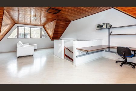 7_photo/94dce536bb.7b462546b9668836-ATLAS-7df4341e-8de2-42d3-b5fa-ff7afc99e177.jpg de casa à venda com 3 quartos, 160m² em Uberaba, Curitiba