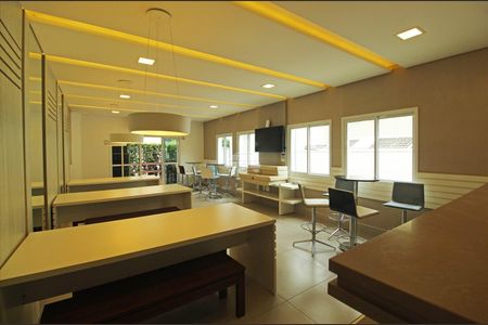 10_photo/94dce5371f.9e8e7cf7edaa750e-ATLAS-5a289e56-a1e5-4078-a797-9d8c8a4fe38b.jpg de casa à venda com 4 quartos, 200m² em Jardim das Américas, Curitiba