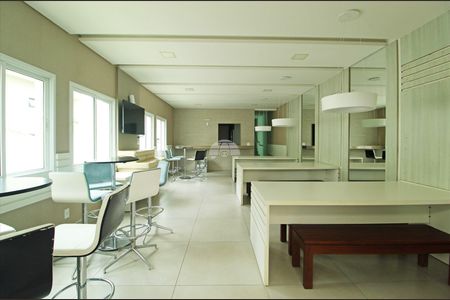 3_photo/94dce5371f.9e8e7cf7edaa750e-ATLAS-da59830a-e82b-410b-917e-e2e852069124.jpg de casa à venda com 4 quartos, 200m² em Jardim das Américas, Curitiba