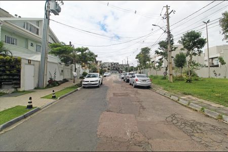 12_photo/94dce5371f.9e8e7cf7edaa750e-ATLAS-e032f3d8-46bf-46ee-a16e-4b20a57b85a8.jpg de casa à venda com 4 quartos, 200m² em Jardim das Américas, Curitiba