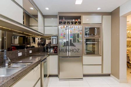 5_photo/94dce5371f.b0f4dcae1265fd7d-ATLAS-0df13d2e-02ea-4b2a-a062-6587323fc309.jpg de casa à venda com 4 quartos, 200m² em Jardim das Américas, Curitiba