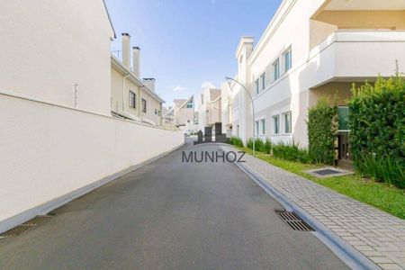 6_photo/94dce5371f.b0f4dcae1265fd7d-ATLAS-1dca08e8-77a6-49ee-ab9d-bfbd81096632.jpg de casa à venda com 4 quartos, 200m² em Jardim das Américas, Curitiba