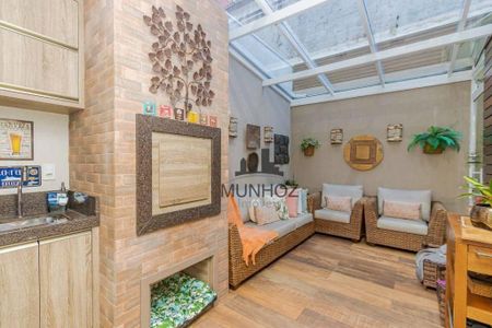 11_photo/94dce5371f.b0f4dcae1265fd7d-ATLAS-5f183c9a-dbf6-4fd2-91b4-635bd994cf23.jpg de casa à venda com 4 quartos, 200m² em Jardim das Américas, Curitiba