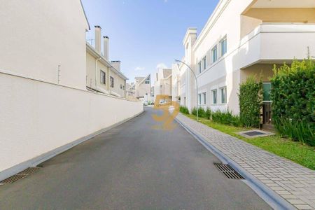 4_photo/94dce5371f.b0f4dcae1265fd7d-ATLAS-6c5279f1-d10c-40a2-8088-ba4f910d15b0.jpg de casa à venda com 4 quartos, 200m² em Jardim das Américas, Curitiba