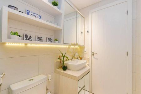 2_photo/94dce53729.2f15d505e37c7ac5-ATLAS-70d1caef-c2cd-40dd-bae0-932438c46d9c.jpg de casa à venda com 4 quartos, 200m² em Jardim das Américas, Curitiba