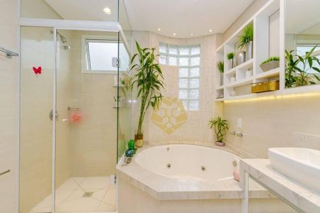 11_photo/94dce53729.2f15d505e37c7ac5-ATLAS-8f6ddb1e-ce49-4ee8-b40c-983e4aae8c25.jpg de casa à venda com 4 quartos, 200m² em Jardim das Américas, Curitiba