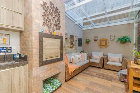 12_photo/94dce53729.bdf1def5ceb5107f-ATLAS-3b992b6a-6e05-435d-b691-b60ca49e8c4b.jpg de casa à venda com 4 quartos, 200m² em Jardim das Américas, Curitiba