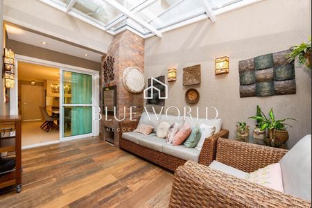 3_photo/94dce53729.bdf1def5ceb5107f-ATLAS-3c2b85ac-c457-4e3f-bd7d-e4053d33414a.jpg de casa à venda com 4 quartos, 226m² em Jardim das Américas, Curitiba