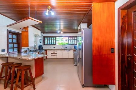 41_photo/94dce53785.bd2dffe6b68feeb7-ATLAS-08d6d5e1-ceae-4f38-98f2-3ec60d804afc.jpg de casa à venda com 6 quartos, 446m² em Jardim das Américas, Curitiba