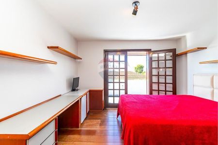 14_photo/94dce53785.bd2dffe6b68feeb7-ATLAS-185cf1d0-aa81-416d-bc64-4fd8df83b0a4.jpg de casa à venda com 6 quartos, 446m² em Jardim das Américas, Curitiba