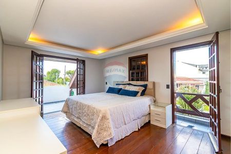 5_photo/94dce53785.bd2dffe6b68feeb7-ATLAS-2879f28f-53be-42c3-8ff5-4b7482e3243c.jpg de casa à venda com 6 quartos, 446m² em Jardim das Américas, Curitiba