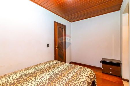 44_photo/94dce53785.bd2dffe6b68feeb7-ATLAS-3533518b-cfb4-4c6d-8ea3-17c15e4ae781.jpg de casa à venda com 6 quartos, 446m² em Jardim das Américas, Curitiba