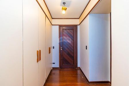 13_photo/94dce53785.bd2dffe6b68feeb7-ATLAS-82780c9b-2606-4314-b4d2-73f2d25faa20.jpg de casa à venda com 6 quartos, 446m² em Jardim das Américas, Curitiba