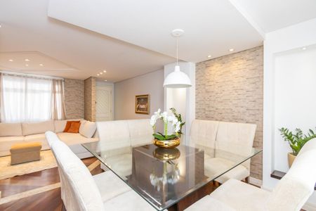 6_photo/94dce537b5.dbff8cd60a7e217a-ATLAS-b7ed0ecc-99a8-4a0e-b052-6e9411db6db0.jpg de casa à venda com 3 quartos, 205m² em Jardim das Américas, Curitiba