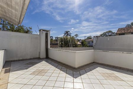 4_photo/94dce537b5.dbff8cd60a7e217a-ATLAS-ce424275-1645-4aaa-9d96-9c5d3f4f8ccc.jpg de casa à venda com 3 quartos, 205m² em Jardim das Américas, Curitiba