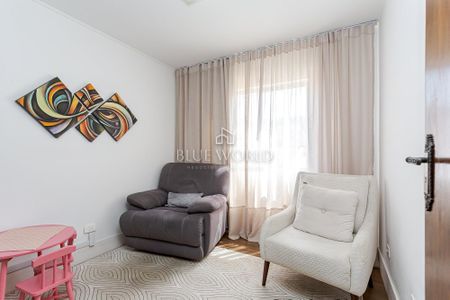 6_photo/94dce537bb.ceff8192393c33de-ATLAS-fd8783f7-0682-4284-9ea5-b8920b35dfd0.jpg de casa à venda com 5 quartos, 200m² em Jardim das Américas, Curitiba