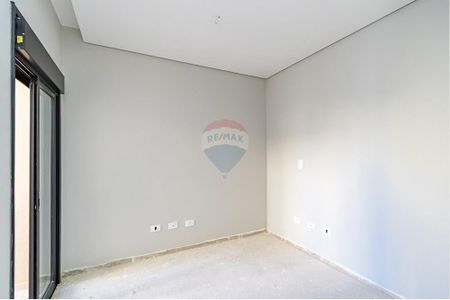 23_photo/94dce538ff.4cea1a0b3f6bbd2f-ATLAS-7a2134c0-1aac-4fc4-bf68-19e76181e980.jpg de casa à venda com 3 quartos, 138m² em Jardim das Américas, Curitiba