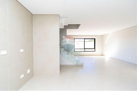 20_photo/94dce538ff.4cea1a0b3f6bbd2f-ATLAS-cdcb0ba7-dc89-4452-aebc-09f9df957573.jpg de casa à venda com 3 quartos, 138m² em Jardim das Américas, Curitiba