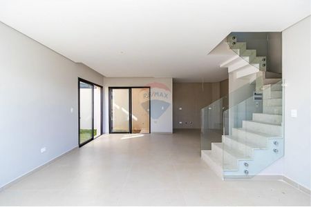 13_photo/94dce538ff.4cea1a0b3f6bbd2f-ATLAS-dcd6ceb5-4977-40f3-82df-e2ea6fdc724c.jpg de casa à venda com 3 quartos, 138m² em Jardim das Américas, Curitiba