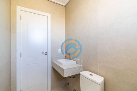 42_photo/94dce53907.31bbc9a9a16e9dda-ATLAS-7f475f4c-ec2e-4c16-a72e-542aeb35b9be.jpg de casa à venda com 3 quartos, 138m² em Jardim das Américas, Curitiba