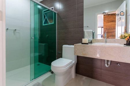 2_photo/94dce5390b.df2406aa61ba3211-ATLAS-0302c07c-b18b-49a7-ae03-7b311ecc05ff.jpg de casa à venda com 4 quartos, 490m² em Jardim das Américas, Curitiba