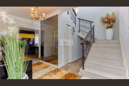 7_photo/94dce5390b.df2406aa61ba3211-ATLAS-41e430b4-62da-4a2a-bb4e-252685909406.jpg de casa à venda com 4 quartos, 490m² em Jardim das Américas, Curitiba