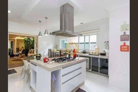 1_photo/94dce5390b.df2406aa61ba3211-ATLAS-5ced8425-5cb4-41c9-94d2-65f708b53319.jpg de casa à venda com 4 quartos, 490m² em Jardim das Américas, Curitiba