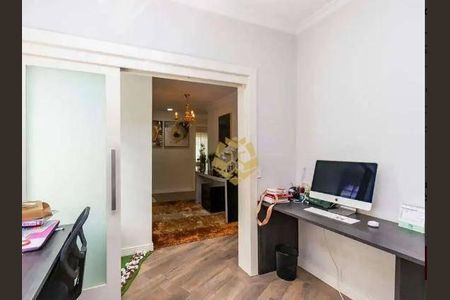 9_photo/94dce5390b.df2406aa61ba3211-ATLAS-892cda82-3105-4c50-b757-0f35a21efdbf.jpg de casa à venda com 4 quartos, 490m² em Jardim das Américas, Curitiba