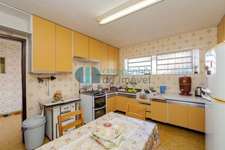 11_photo/94dce53971.ae3d86bef28e162d-ATLAS-9b6481b2-27bf-4031-ae65-5a06e1828a63.jpg de casa à venda com 4 quartos, 196m² em Jardim das Américas, Curitiba