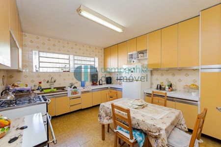 9_photo/94dce53971.ae3d86bef28e162d-ATLAS-d28efbd2-e9f1-4a22-983a-5b2e16aba7af.jpg de casa à venda com 4 quartos, 196m² em Jardim das Américas, Curitiba