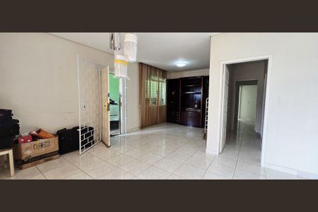 5_photo/94dce539d5.040929e4059d90de-ATLAS-03d413c2-cbc9-4273-b611-6514ca3372b5.jpg de casa para alugar com 3 quartos, 150m² em Jardim das Américas, Curitiba