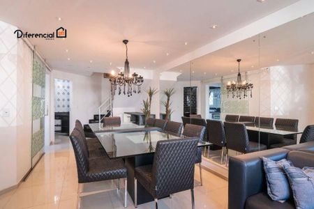 11_photo/94dce539f1.52c7aa5b7c5e7aa0-ATLAS-a7c41f5d-164f-4b2c-934a-e8b0bab2fa61.jpg de casa à venda com 3 quartos, 158m² em Jardim das Américas, Curitiba