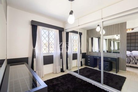 7_photo/94dce539f1.52c7aa5b7c5e7aa0-ATLAS-cf4b58ab-46b3-4219-ac06-c6e5a0caebb0.jpg de casa à venda com 3 quartos, 159m² em Jardim das Américas, Curitiba