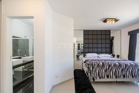 8_photo/94dce539f1.52c7aa5b7c5e7aa0-ATLAS-df5f1479-9e4d-4e47-8f47-408db6723bc8.jpg de casa à venda com 3 quartos, 159m² em Jardim das Américas, Curitiba