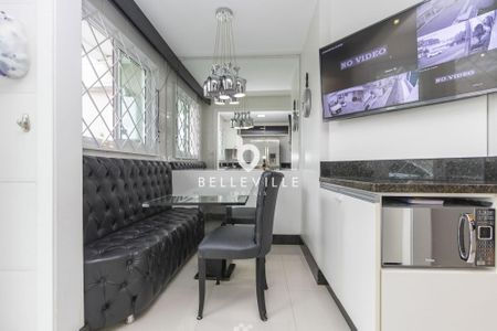 4_photo/94dce539f1.b21d43855dbb9912-ATLAS-937aa3ee-451e-4bff-b4c8-dfd3b7435737.jpg de casa à venda com 3 quartos, 160m² em Jardim das Américas, Curitiba