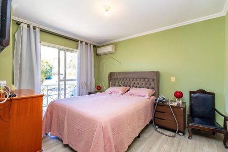 10_photo/94dce539f9.830c96d3368e5de2-ATLAS-ae48fd9c-10fb-45d6-baed-7980ae31b0d8.jpg de casa à venda com 4 quartos, 210m² em Jardim das Américas, Curitiba