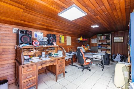 4_photo/94dce539f9.830c96d3368e5de2-ATLAS-da7e7355-46b9-42c8-838d-84ba0e49b7dc.jpg de casa à venda com 4 quartos, 210m² em Jardim das Américas, Curitiba